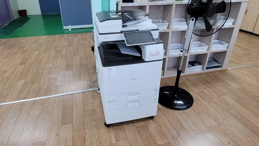 군산 사무실에 설치한 리코 IM 2500 복합기